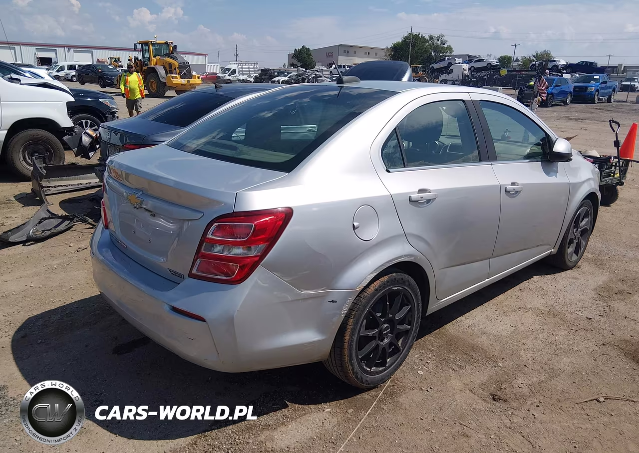 2017 Chevrolet Sonic Premier Auto VIN:1G1JF5SB3H4107703 - 4