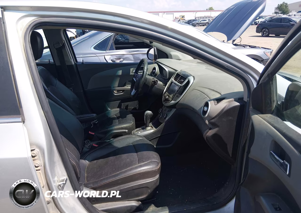 2017 Chevrolet Sonic Premier Auto VIN:1G1JF5SB3H4107703 - 5