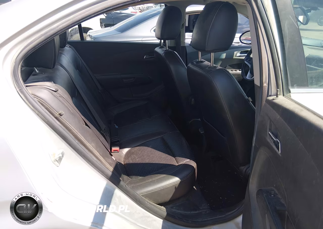 2017 Chevrolet Sonic Premier Auto VIN:1G1JF5SB3H4107703 - 8
