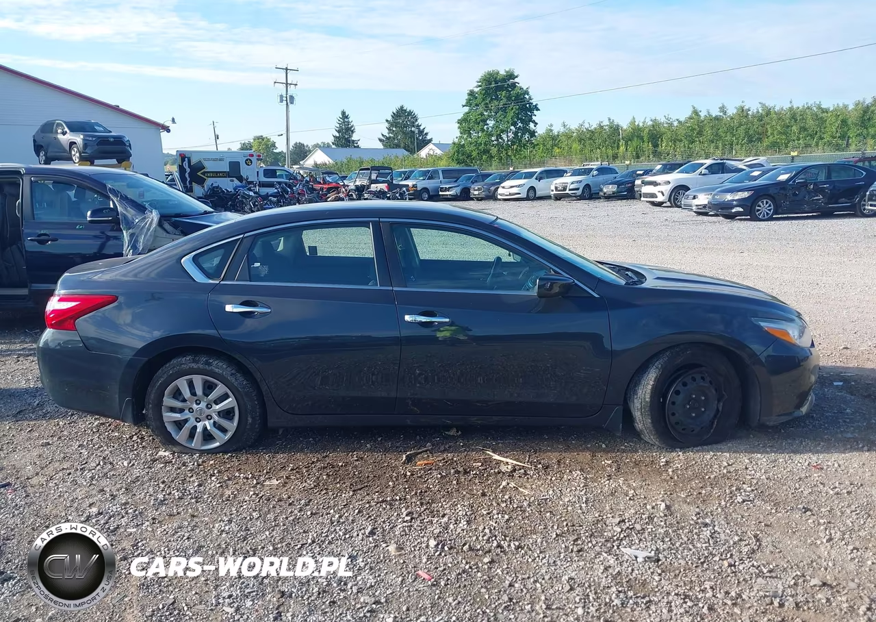 2017 Nissan Altima 2.5 S VIN:1N4AL3AP9HC295575 - 13