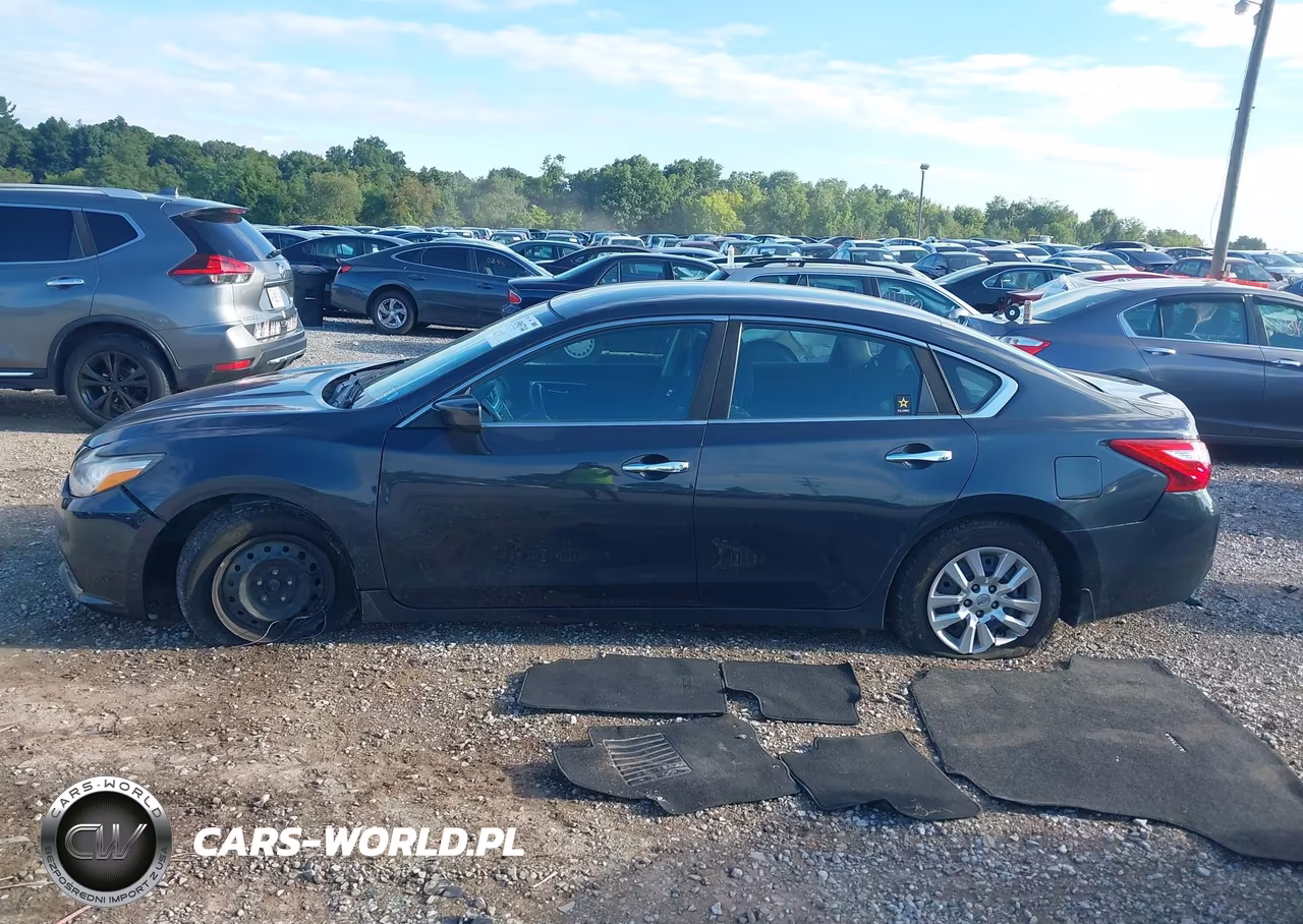 2017 Nissan Altima 2.5 S VIN:1N4AL3AP9HC295575 - 14