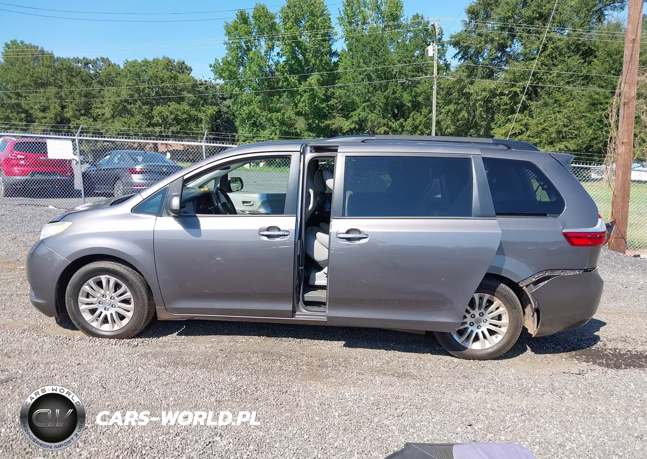 2016 Toyota Sienna Xle 8 Passenger VIN:5TDYK3DC5GS704060 - 15
