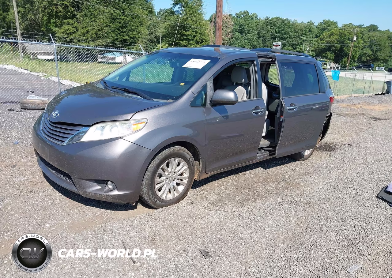 2016 Toyota Sienna Xle 8 Passenger VIN:5TDYK3DC5GS704060 - 2