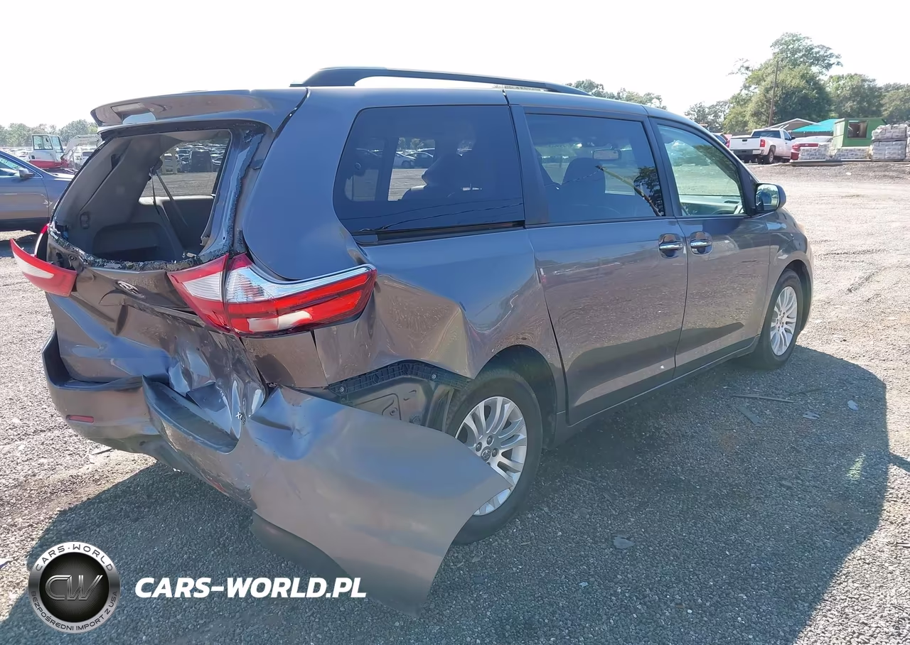 2016 Toyota Sienna Xle 8 Passenger VIN:5TDYK3DC5GS704060 - 4