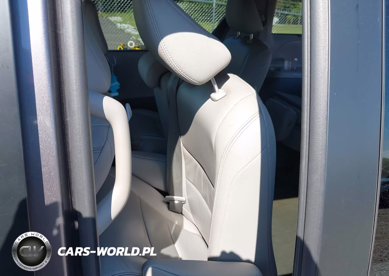 2016 Toyota Sienna Xle 8 Passenger VIN:5TDYK3DC5GS704060 - 8