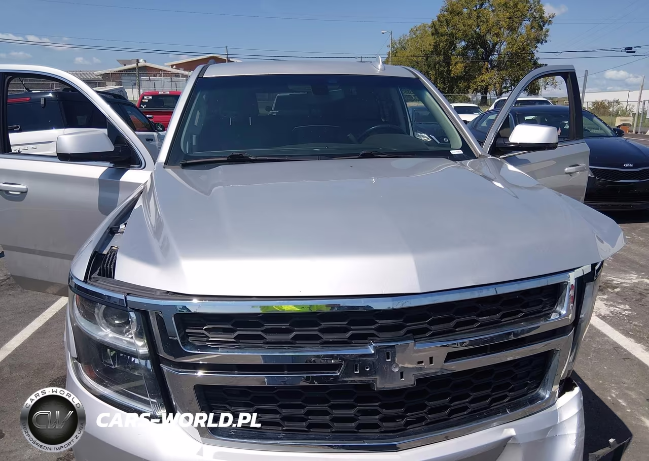 2017 Chevrolet Tahoe Ls VIN:1GNSCAKC5HR341194 - 10