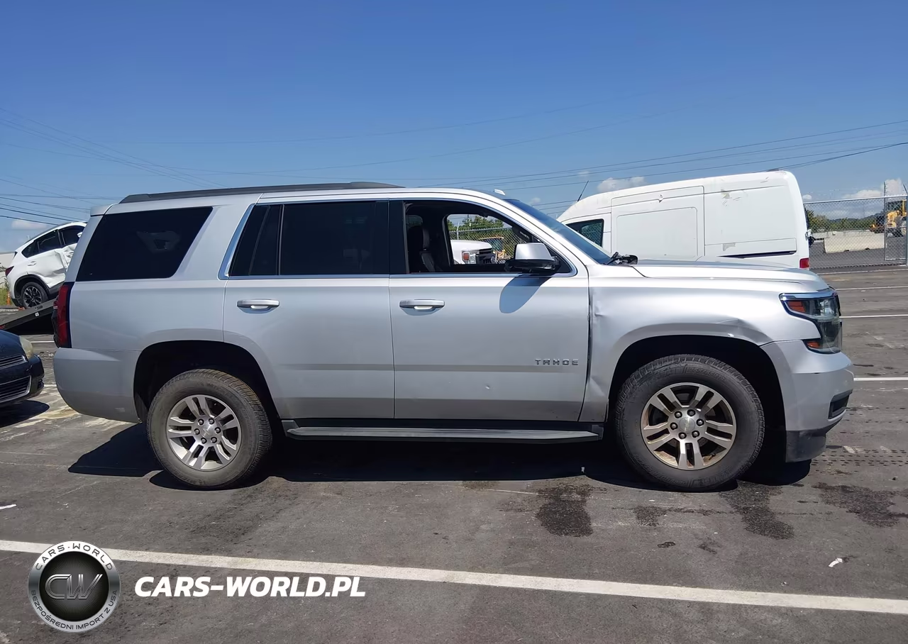 2017 Chevrolet Tahoe Ls VIN:1GNSCAKC5HR341194 - 12