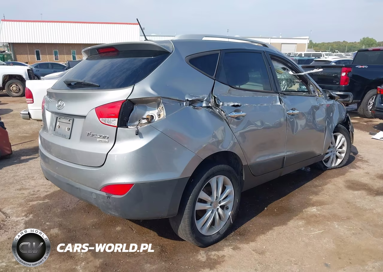 2013 Hyundai Tucson Limited VIN:KM8JU3AC2DU740520 - 4