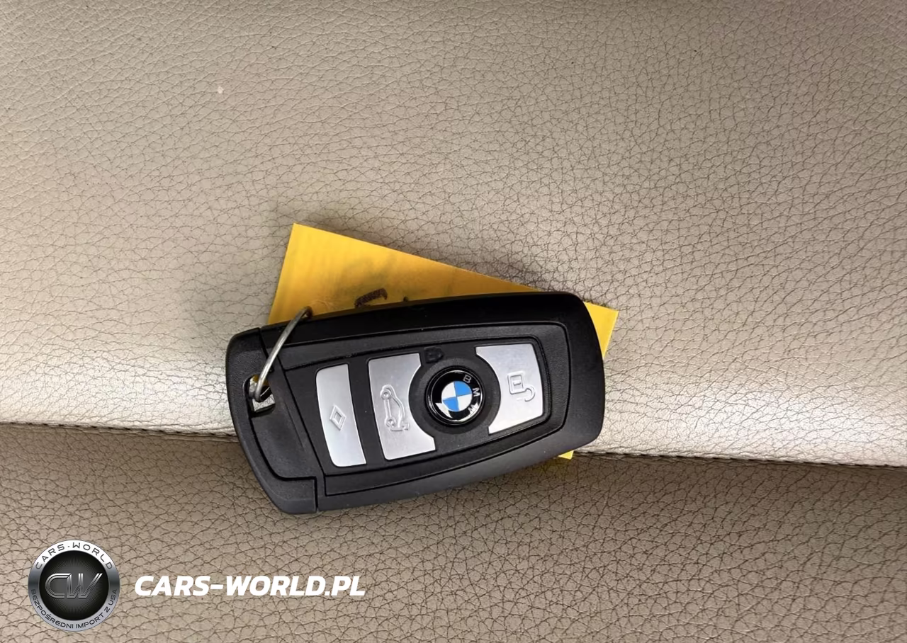 2011 BMW 528I VIN:WBAFR1C55BDS35015 - 11