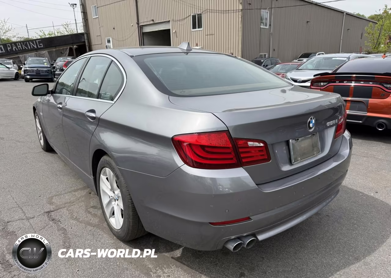 2011 BMW 528I VIN:WBAFR1C55BDS35015 - 3