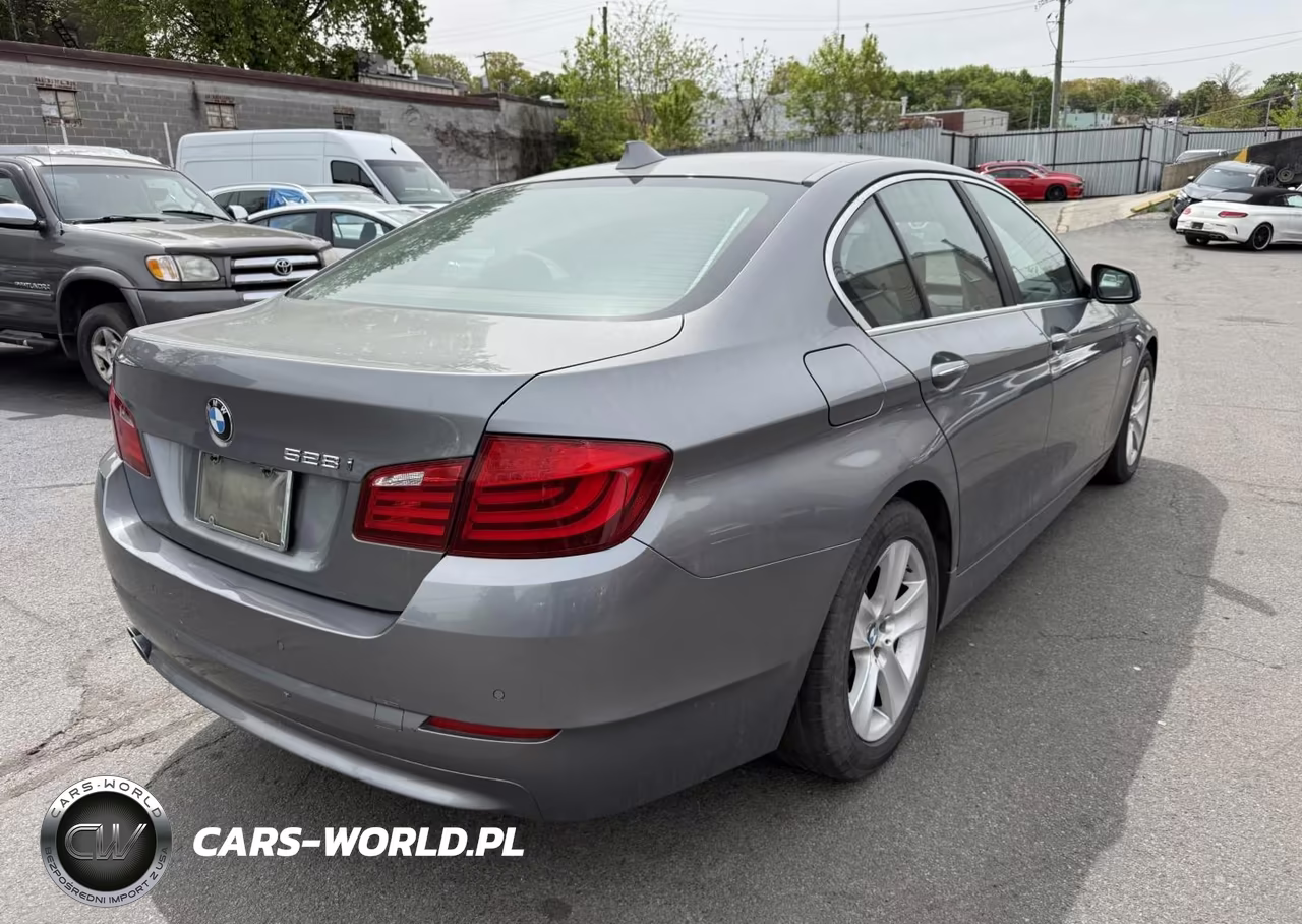2011 BMW 528I VIN:WBAFR1C55BDS35015 - 4