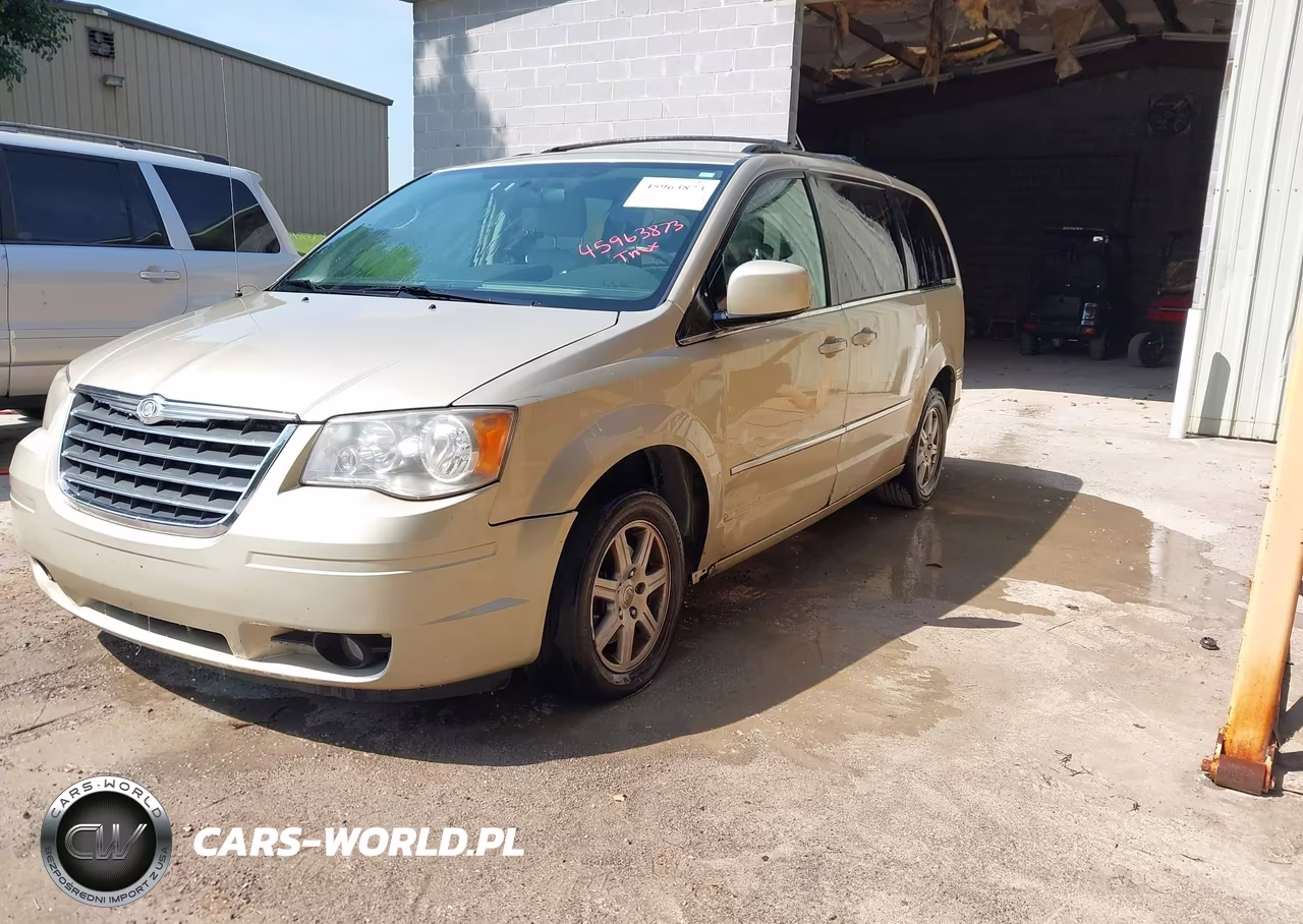 2010 Chrysler Town & Country Touring Plus VIN:2A4RR8D13AR451715 - 2