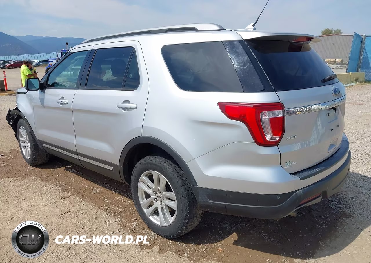 2019 Ford Explorer Xlt VIN:1FM5K8DH5KGB10076 - 3