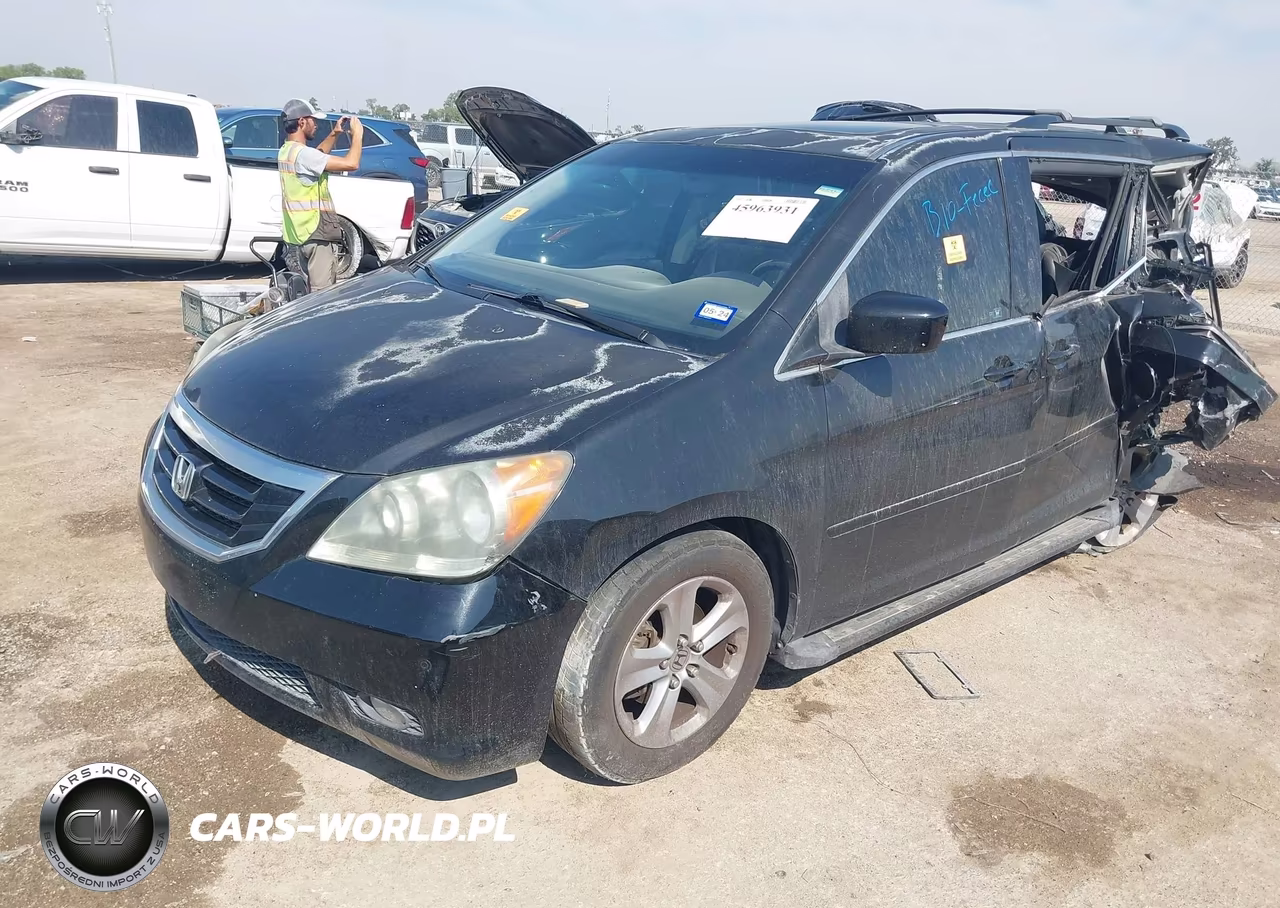 2010 Honda Odyssey Touring VIN:5FNRL3H91AB022305 - 2