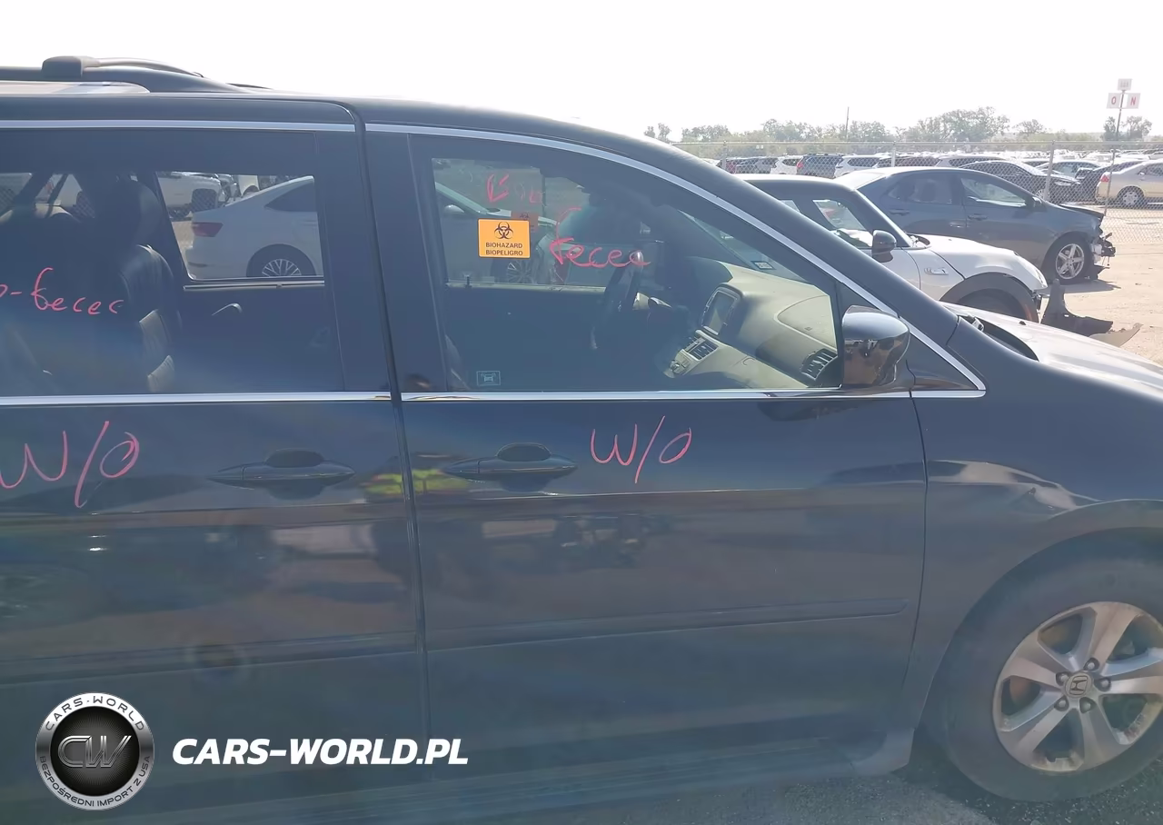 2010 Honda Odyssey Touring VIN:5FNRL3H91AB022305 - 5