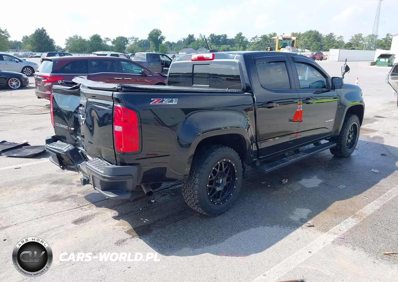 2019 Chevrolet Colorado Z71 VIN:1GCGTDEN0K1141827 - 4