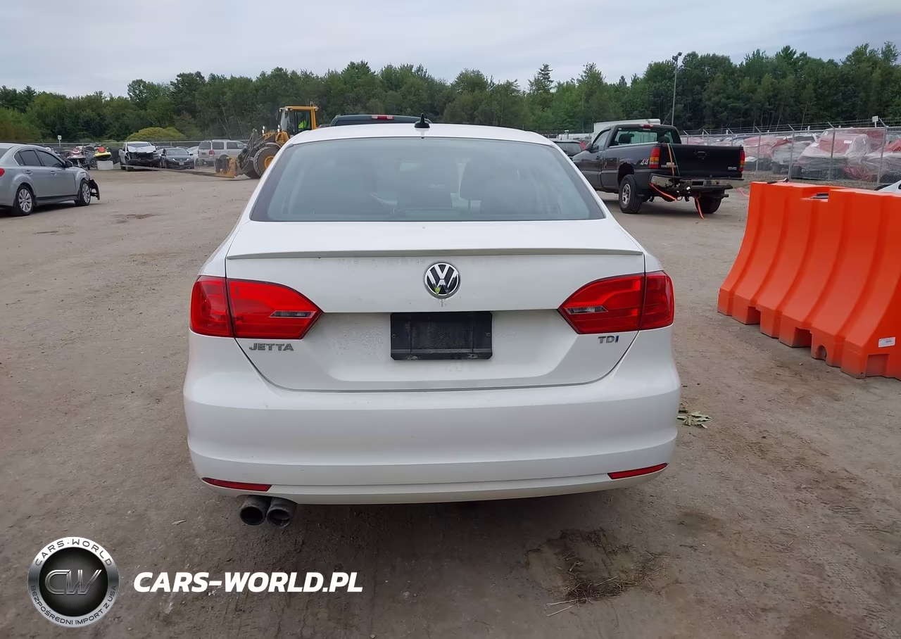 2011 Volkswagen Jetta 2.0L Tdi VIN:3VWLL7AJ4BM093106 - 15