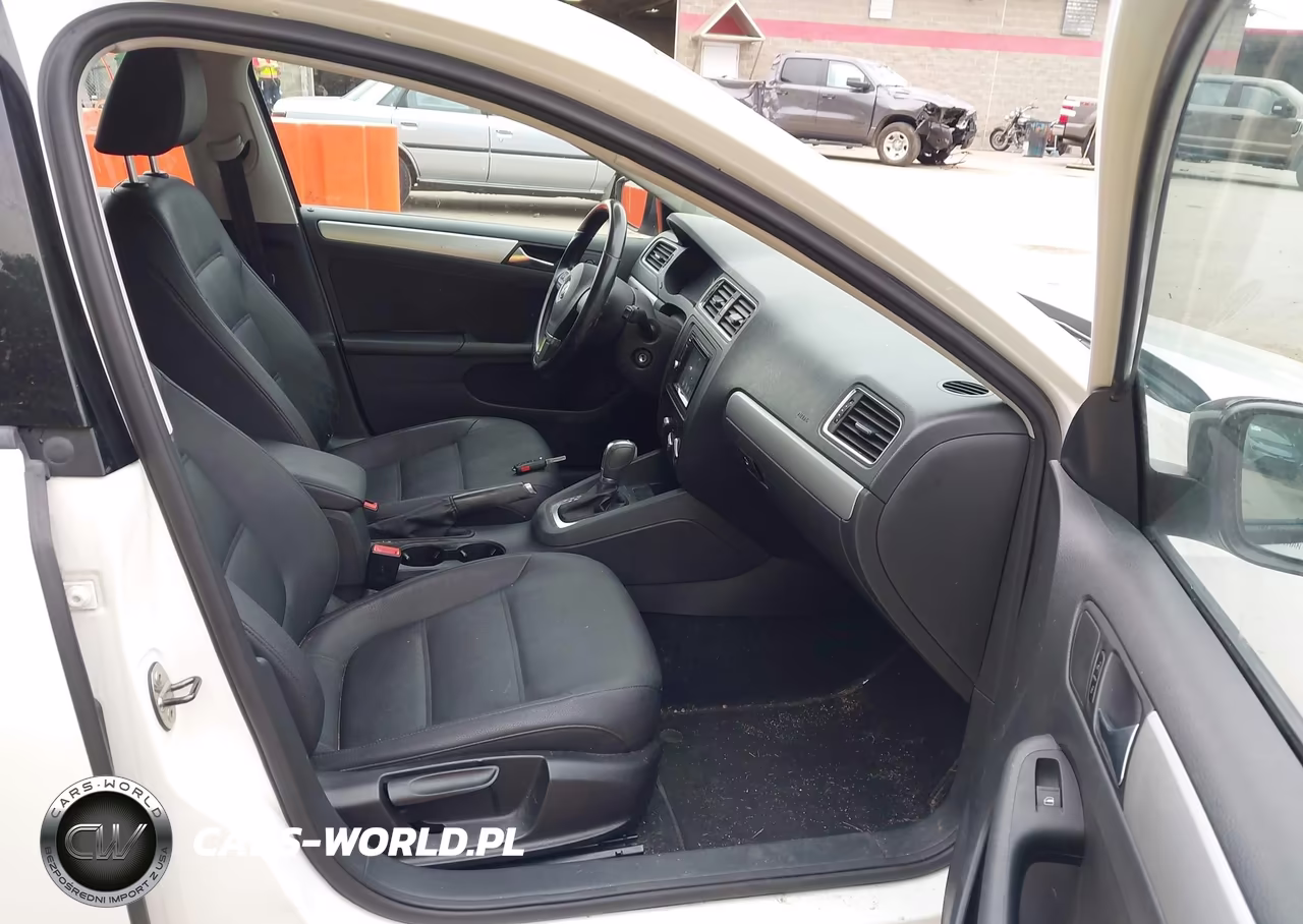 2011 Volkswagen Jetta 2.0L Tdi VIN:3VWLL7AJ4BM093106 - 5