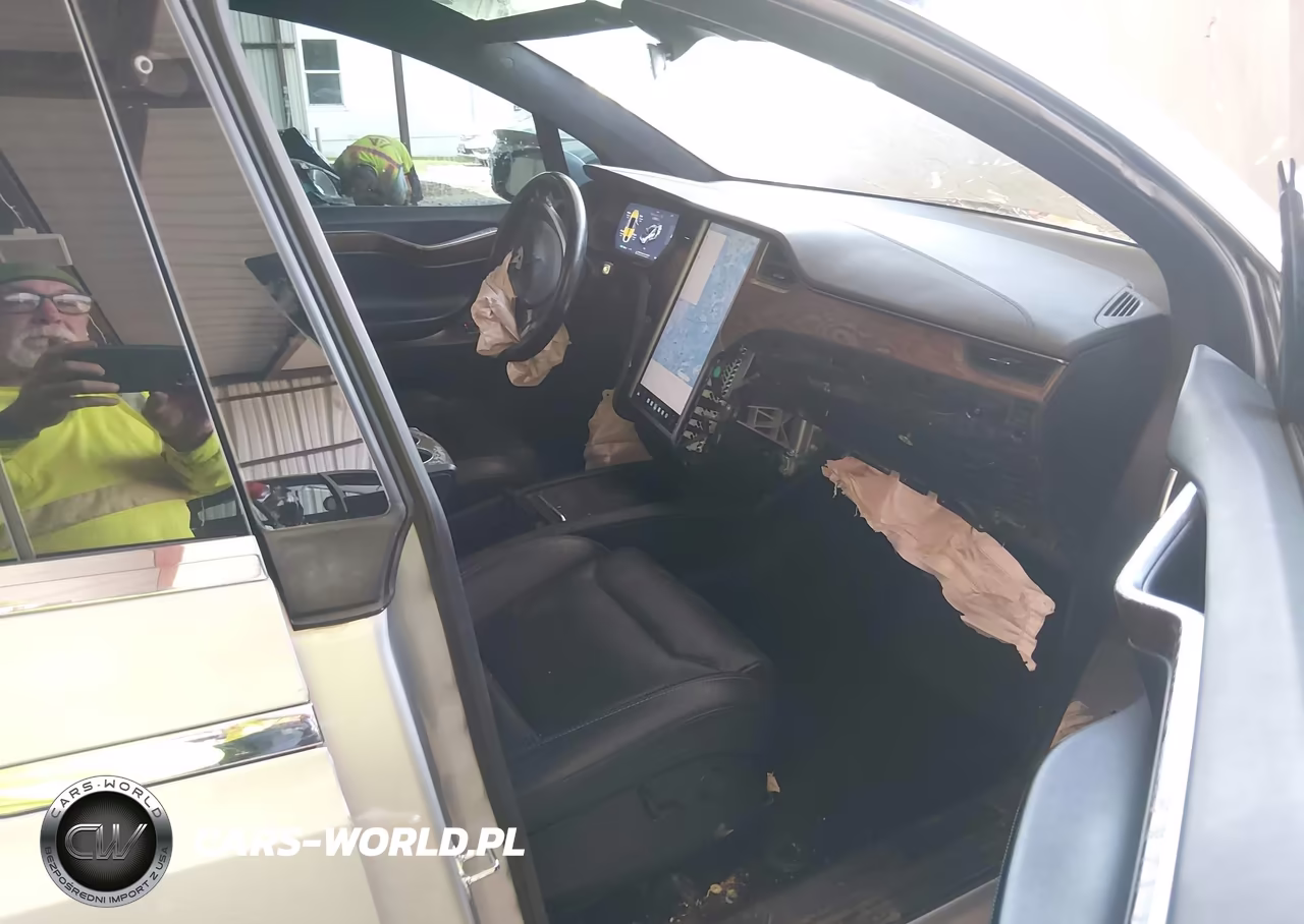 2018 Tesla Model X 100D-75D-P100D VIN:5YJXCBE44JF103857 - 5