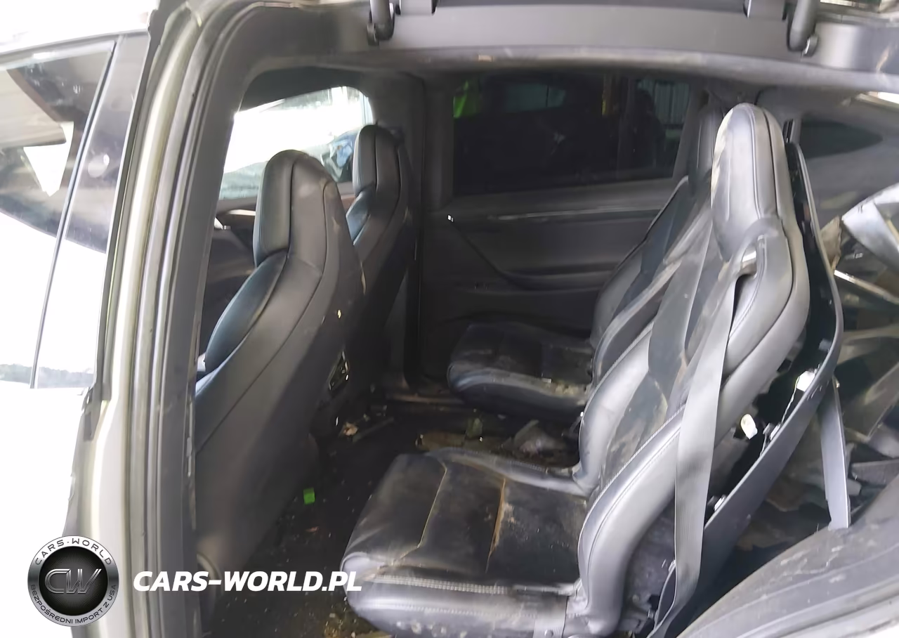 2018 Tesla Model X 100D-75D-P100D VIN:5YJXCBE44JF103857 - 8