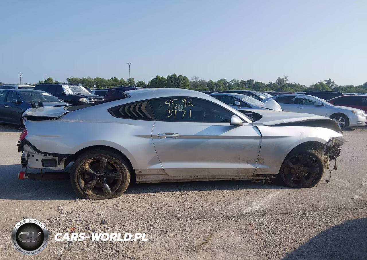 2016 Ford Mustang V6 VIN:1FA6P8AM7G5293064 - 13