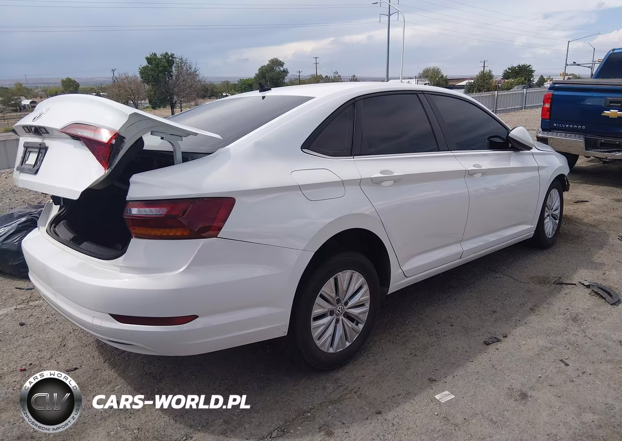 2019 Volkswagen Jetta VIN:3VWC57BU4KM093495 - 4