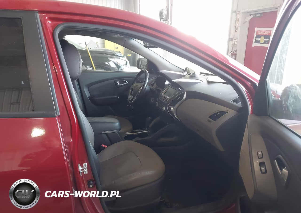 2012 Hyundai Tucson Limited VIN:KM8JU3AC6CU403704 - 5