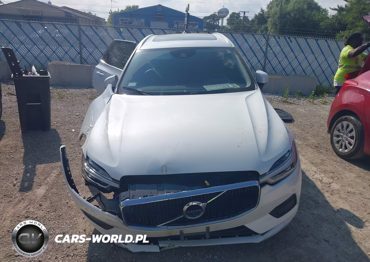 2018 Volvo Xc60 T6 Momentum VIN:YV4A22RK0J1025083 - 13