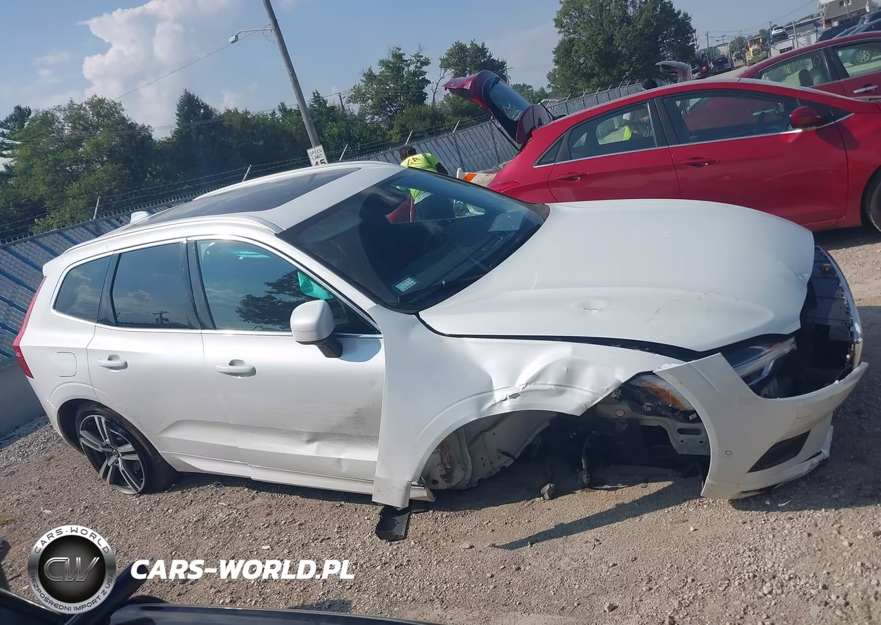 2018 Volvo Xc60 T6 Momentum VIN:YV4A22RK0J1025083 - 14