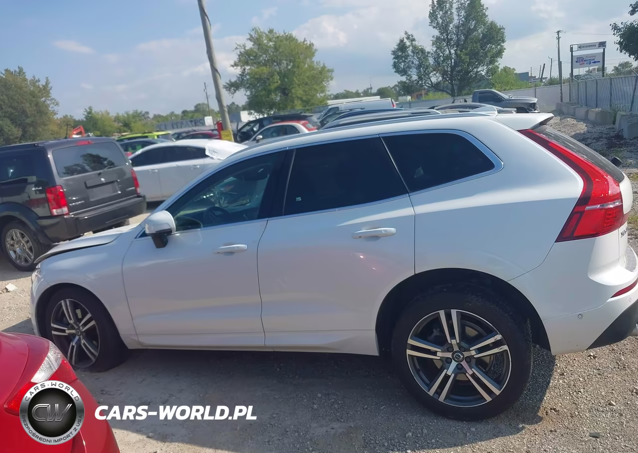 2018 Volvo Xc60 T6 Momentum VIN:YV4A22RK0J1025083 - 15
