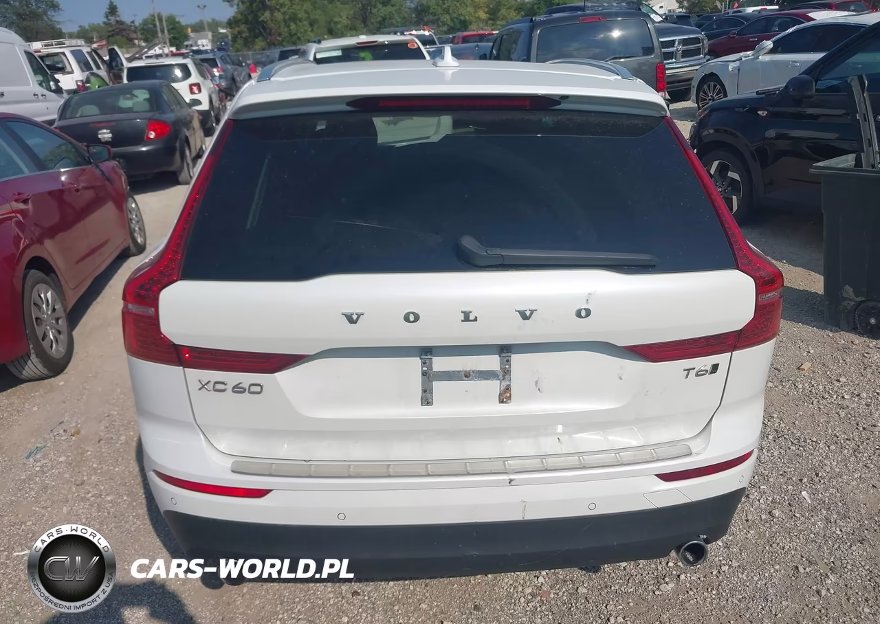 2018 Volvo Xc60 T6 Momentum VIN:YV4A22RK0J1025083 - 17
