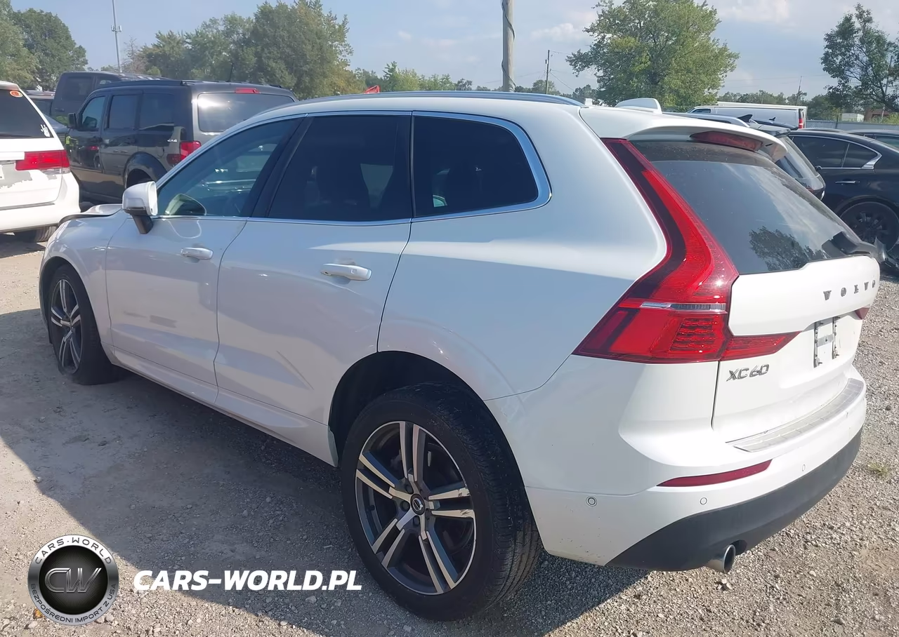 2018 Volvo Xc60 T6 Momentum VIN:YV4A22RK0J1025083 - 3