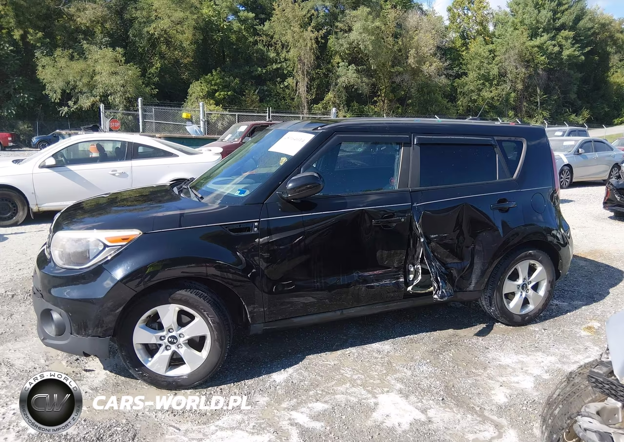 2018 Kia Soul VIN:KNDJN2A22J7896733 - 15