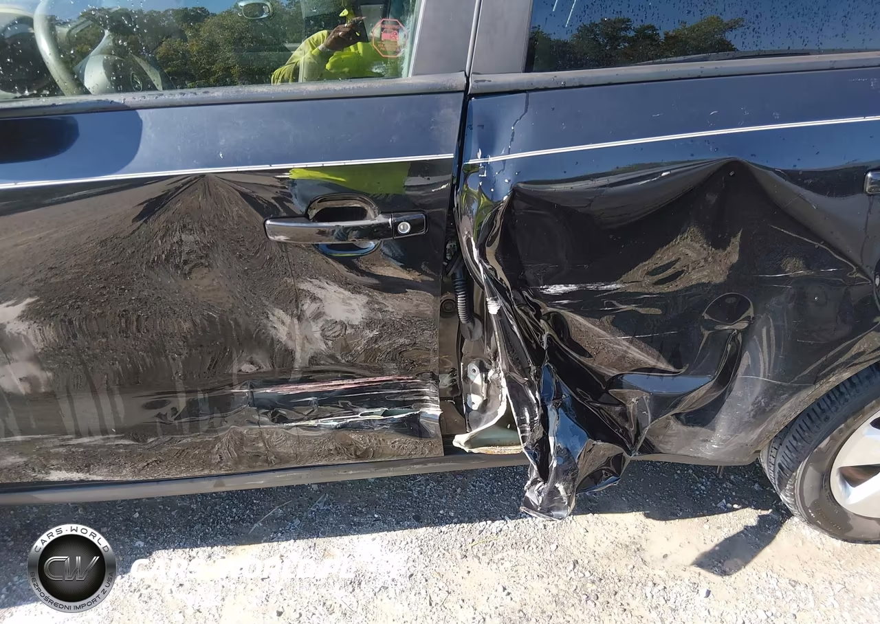 2018 Kia Soul VIN:KNDJN2A22J7896733 - 6