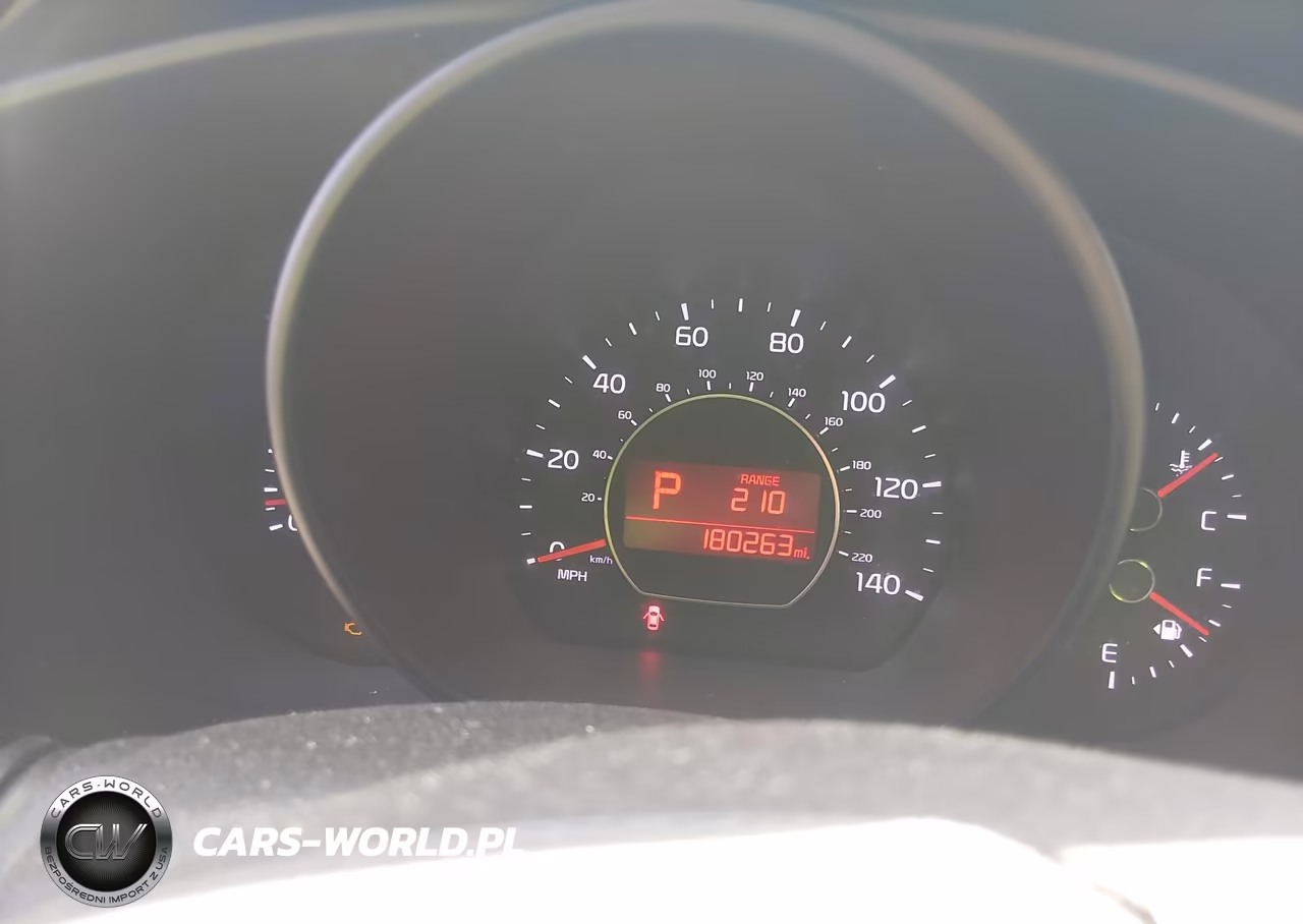 2018 Kia Soul VIN:KNDJN2A22J7896733 - 7