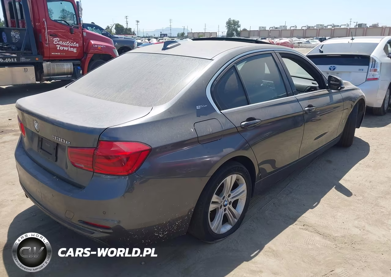 2017 BMW 330E Iperformance VIN:WBA8E1C37HA156586 - 4