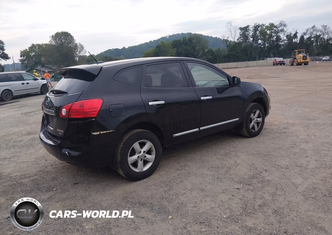 2013 Nissan Rogue S VIN:JN8AS5MV0DW622834 - 4