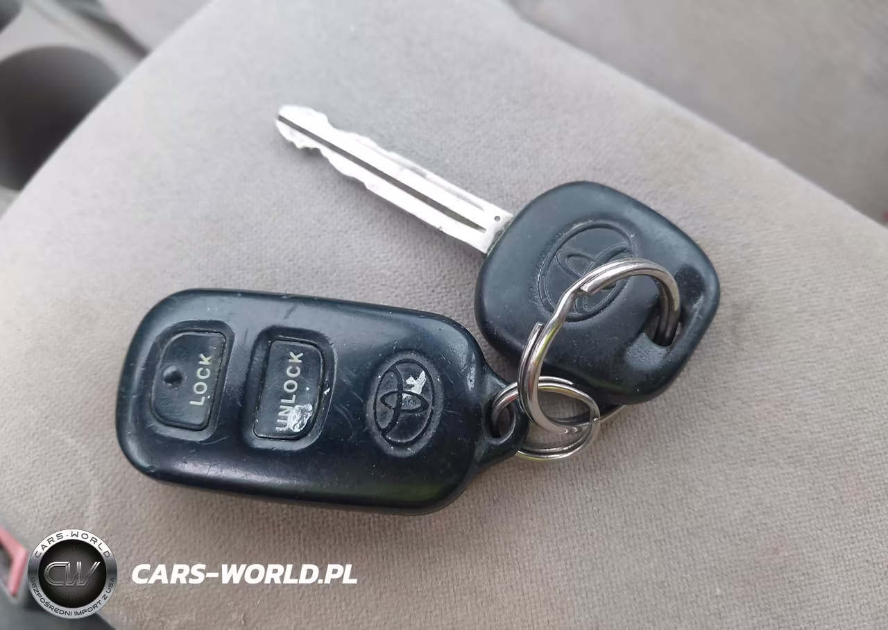 2008 Toyota Corolla Le VIN:1NXBR32E68Z033335 - 11