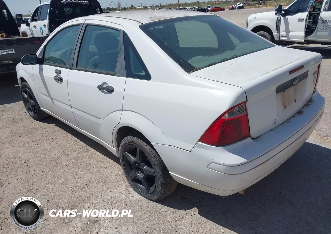 2005 Ford Focus Zx4 VIN:1FAFP34N45W157120 - 3