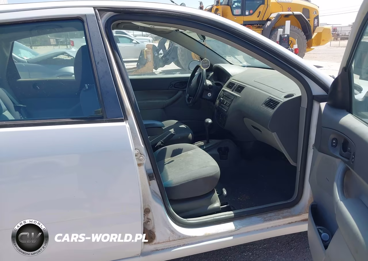 2005 Ford Focus Zx4 VIN:1FAFP34N45W157120 - 5