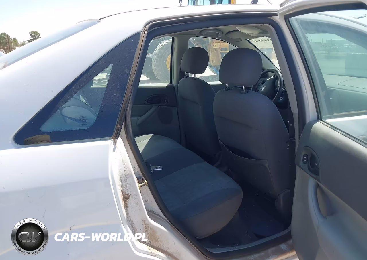 2005 Ford Focus Zx4 VIN:1FAFP34N45W157120 - 8