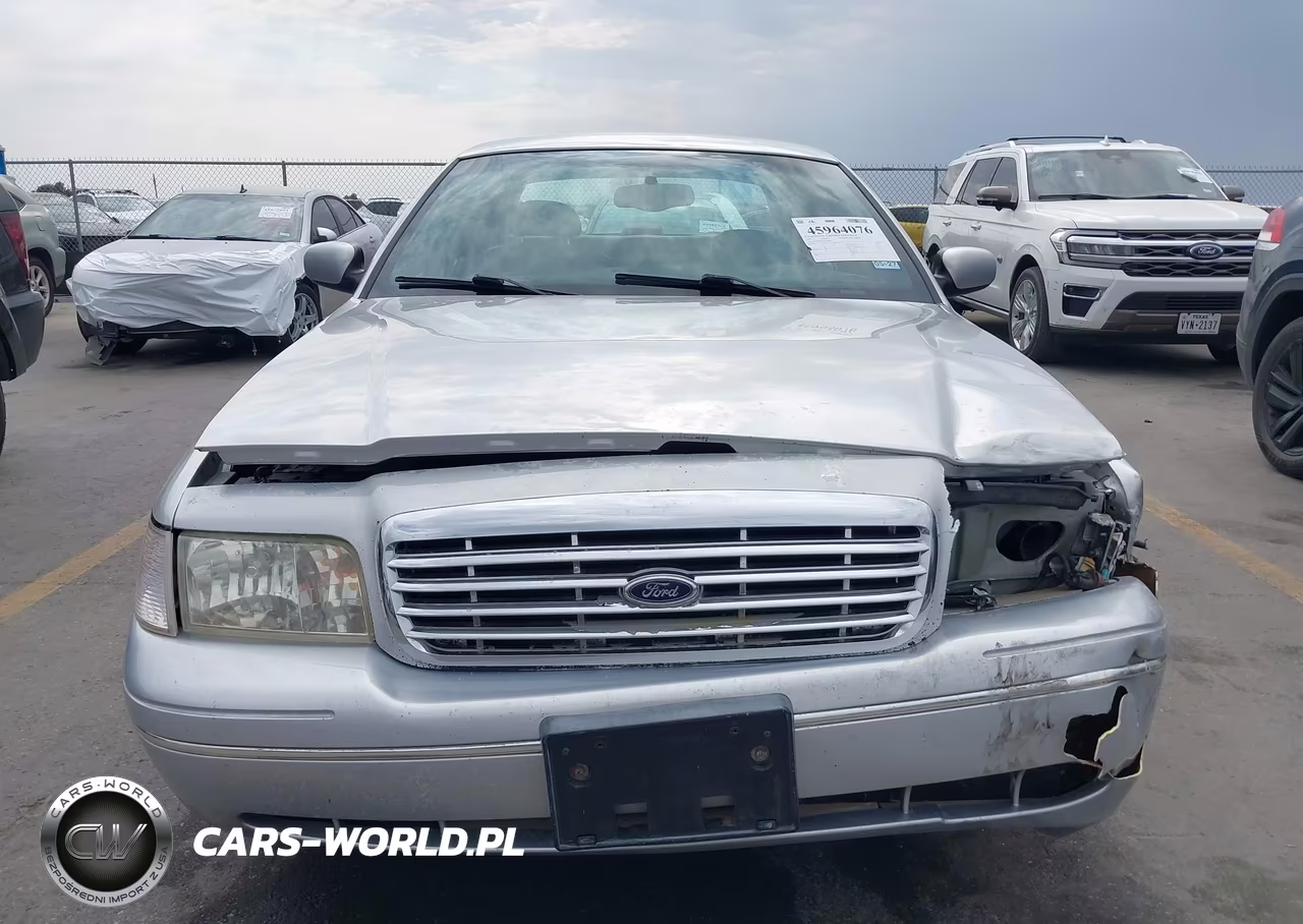 2002 Ford Crown Victoria Lx VIN:2FAFP74W82X159890 - 13