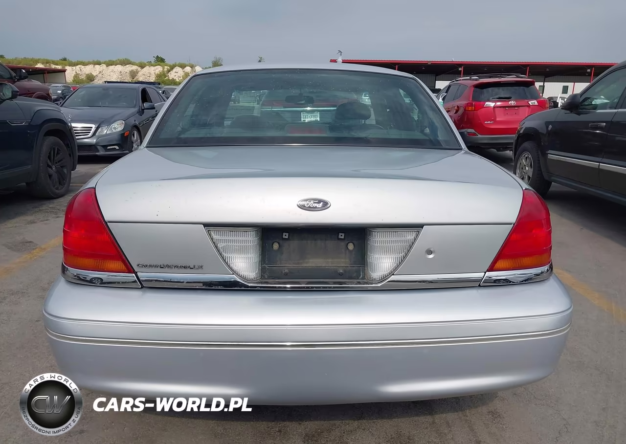 2002 Ford Crown Victoria Lx VIN:2FAFP74W82X159890 - 17