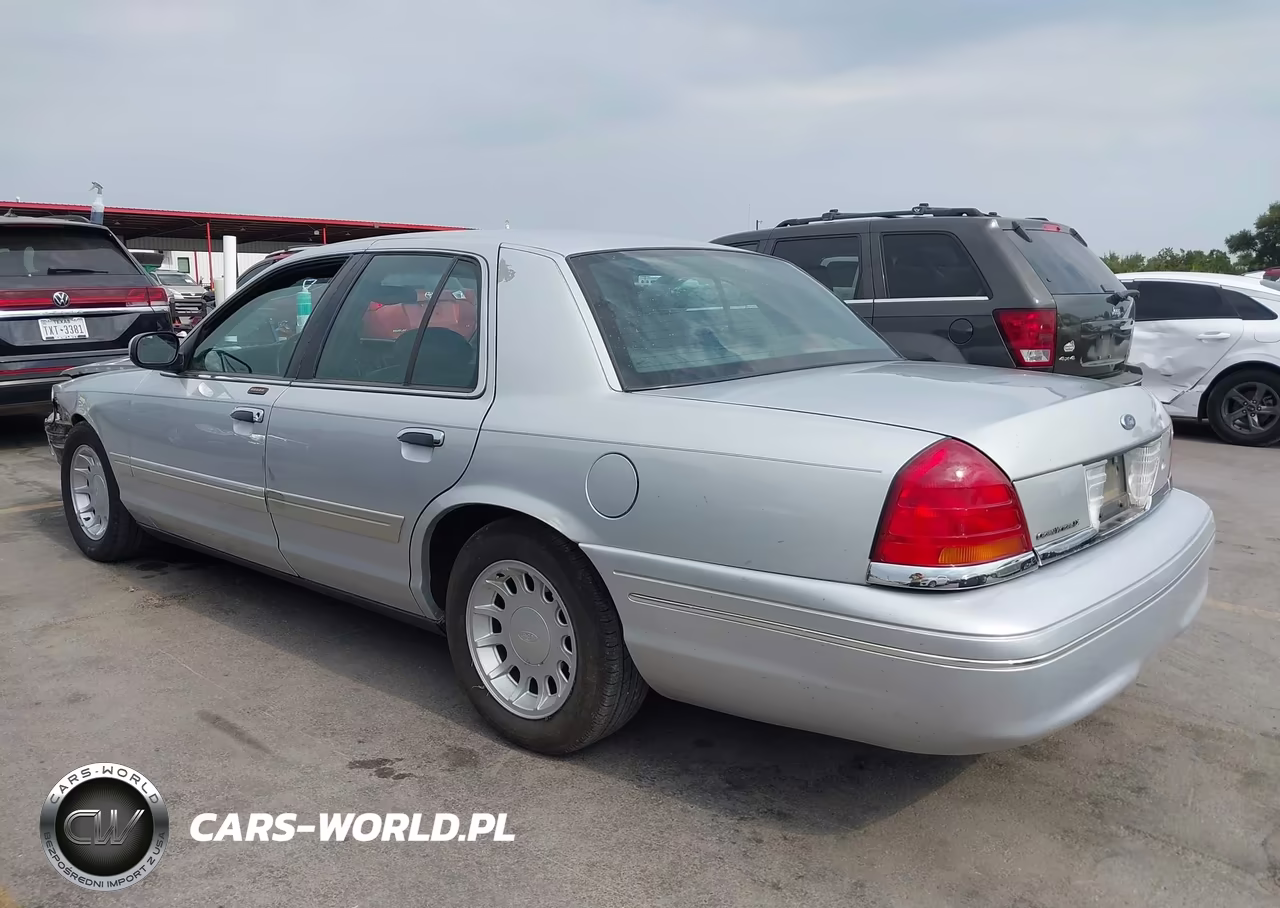 2002 Ford Crown Victoria Lx VIN:2FAFP74W82X159890 - 3