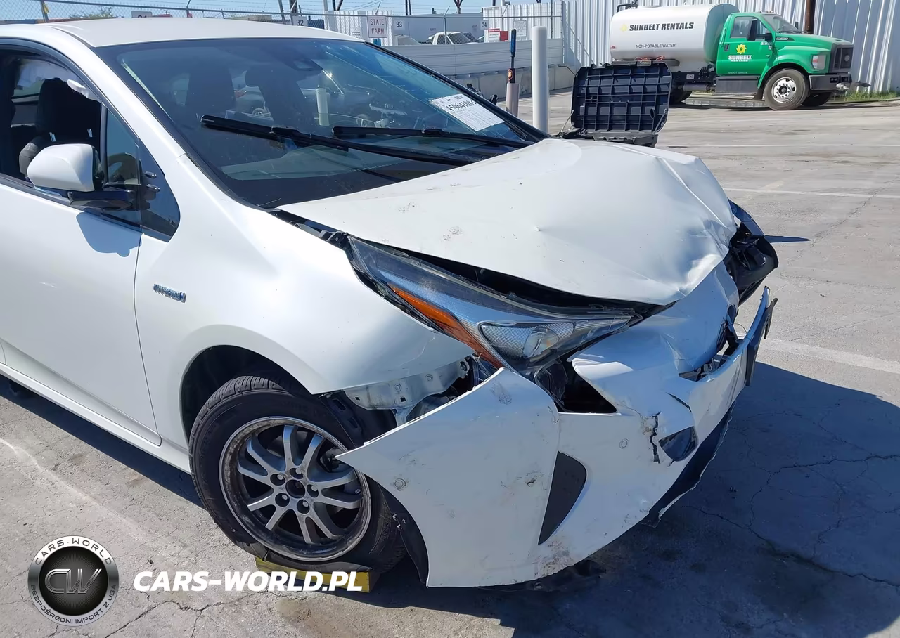 2017 Toyota Prius Two VIN:JTDKBRFU4H3047768 - 14