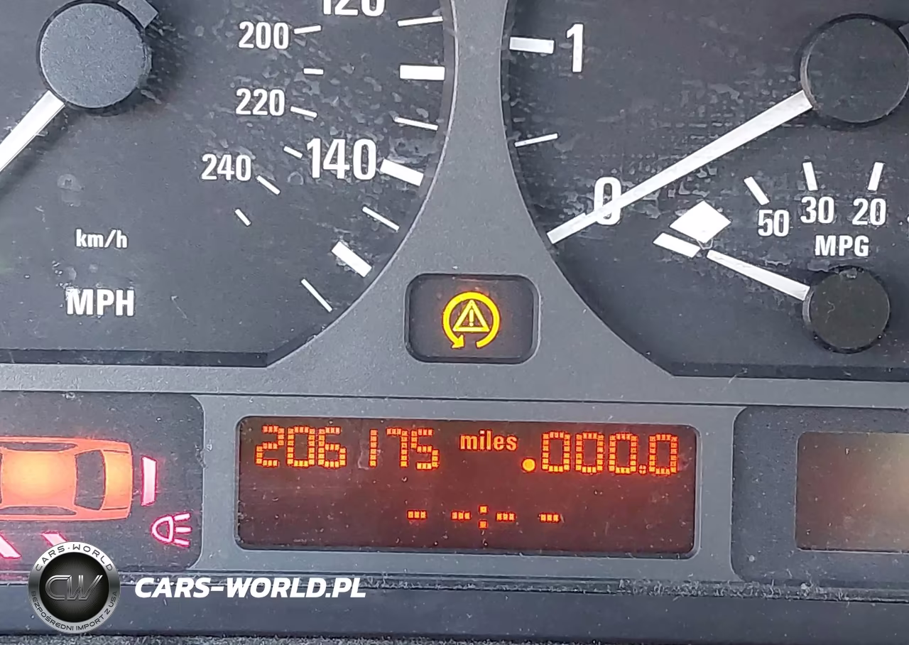 2003 BMW 330I VIN:WBAEV53413KM27390 - 15