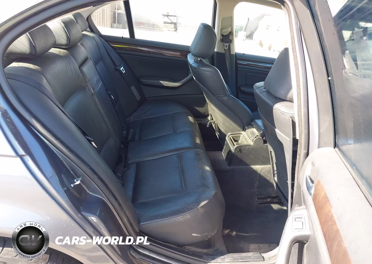 2003 BMW 330I VIN:WBAEV53413KM27390 - 8