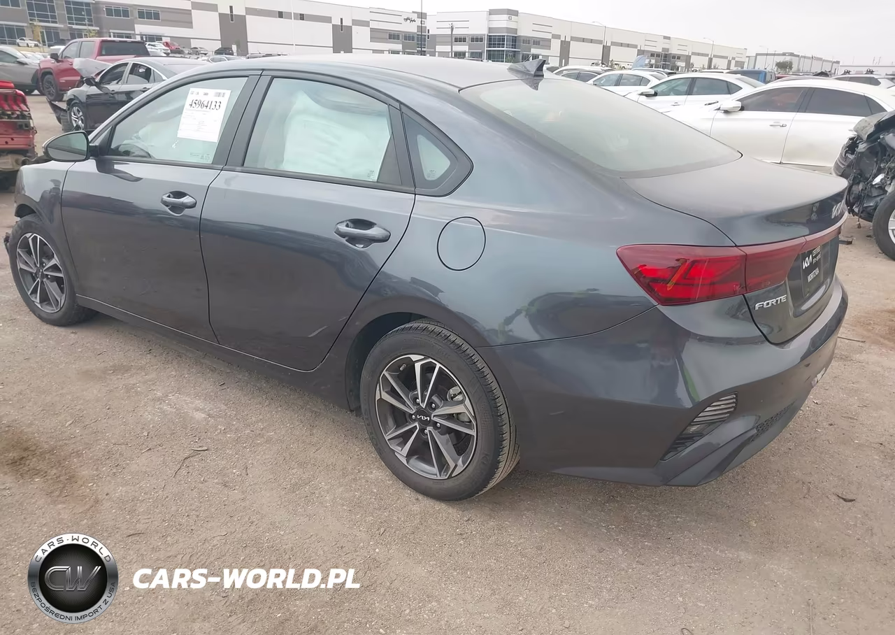 2024 Kia Forte Lxs VIN:3KPF24AD2RE716304 - 3