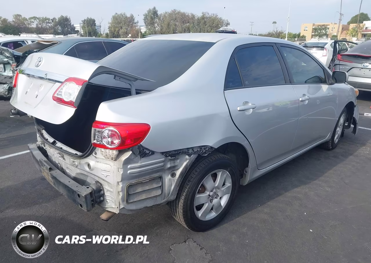 2011 Toyota Corolla Le VIN:2T1BU4EE1BC730355 - 4