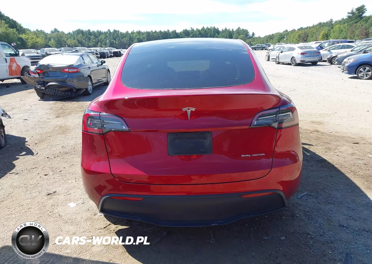 2024 Tesla Model Y Long Range Dual Motor All-Wheel Drive VIN:7SAYGDEEXRF159779 - 16
